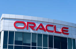 Is Oracle (ORCL) Now The Best Bet In Tech? Why The $500 Billion AI Bet Is Winning Over Wall Street